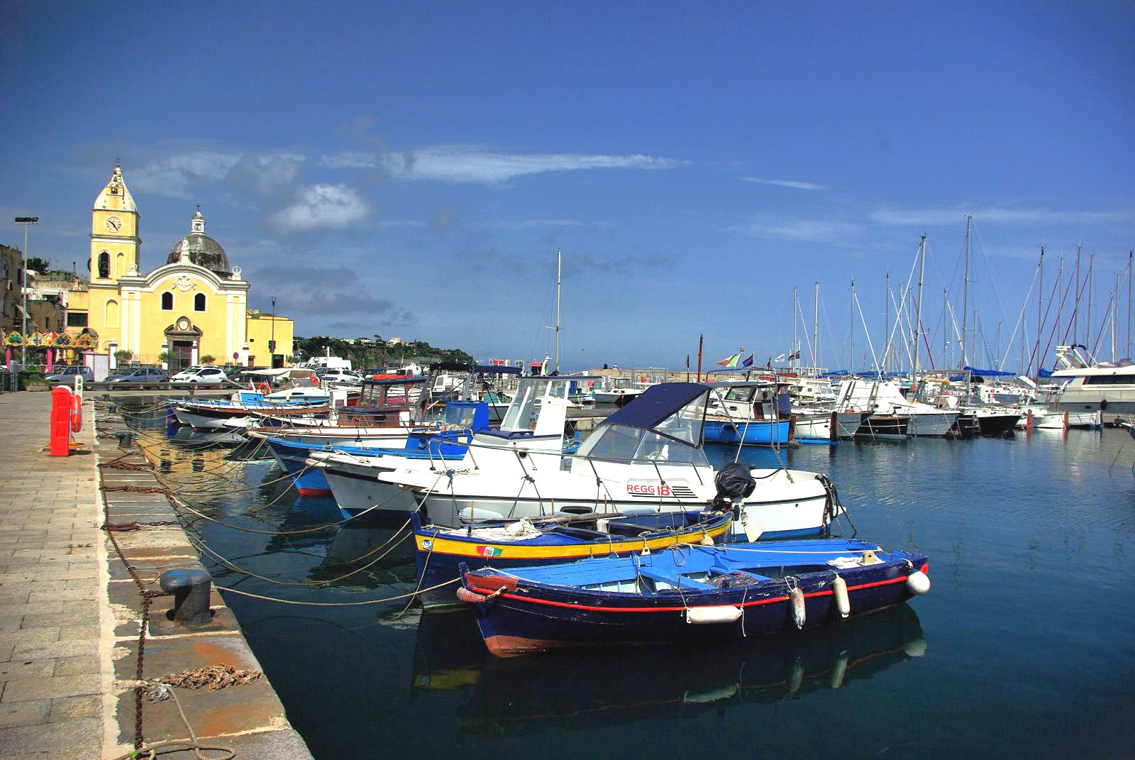 Procida-MarinaGrande